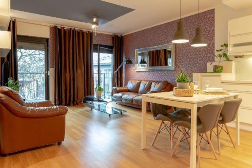 Uroczy Apartament - Angel City Krakow Luaran gambar